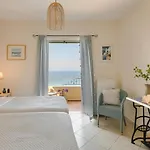 Villa Magdalani, Breathtaking Views Across Lourdas Bay