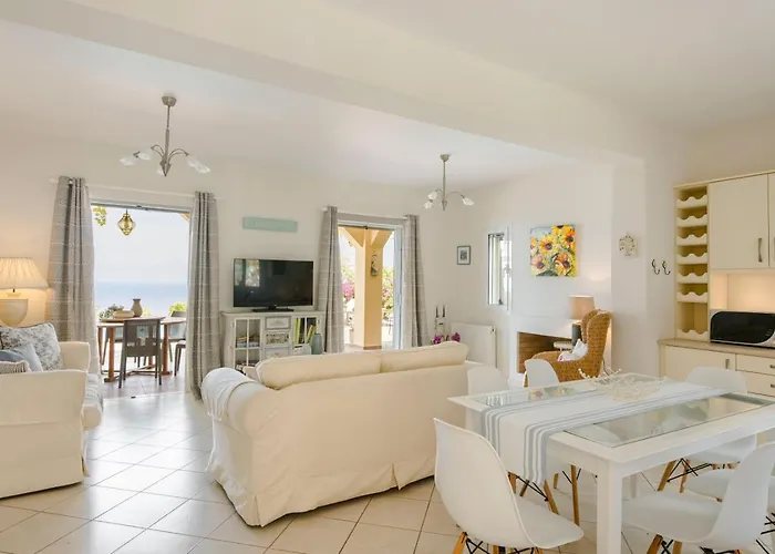 Magdalani, Breathtaking Views Across Lourdas Bay Villa Lourdata (Kefalonia)