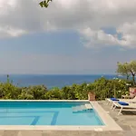 Vila Magdalani, Breathtaking Views Across Lourdas Bay